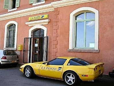 https://www.lapassionauboutdesdoigts.fr/wp-content/uploads/2010/10/ferrari-la-Poste.jpg